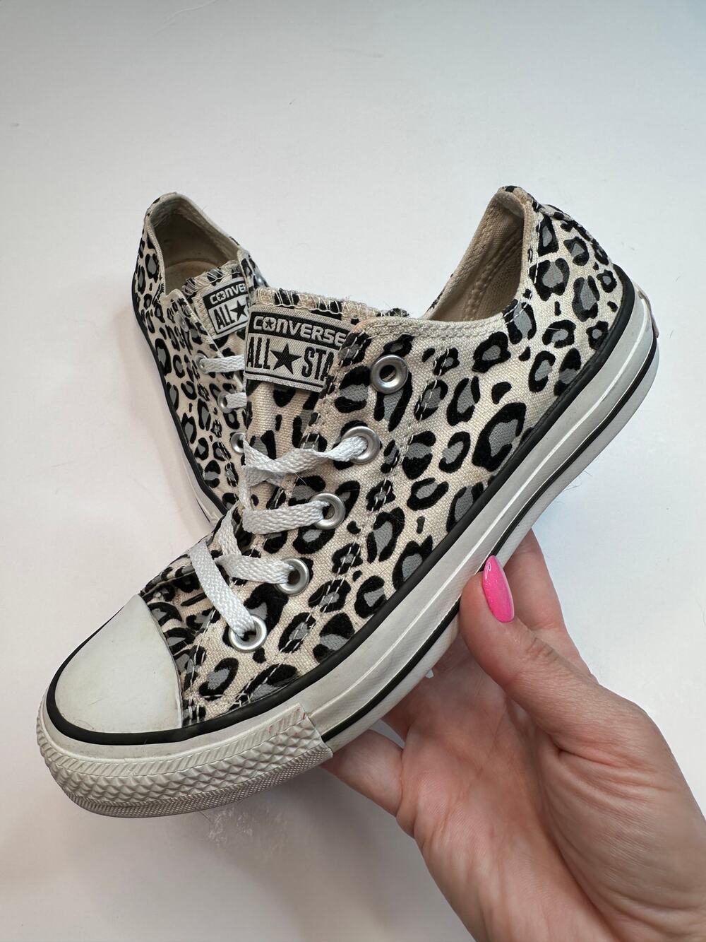 Converse Chuck Taylor Allstars Leopard Print Low Sneakers